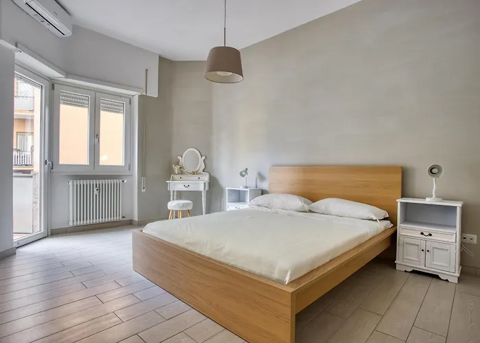 La Casa Di Manu - San Pietro Appartement *